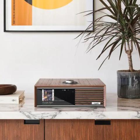 RUARK R610 fused walnut Musik Console